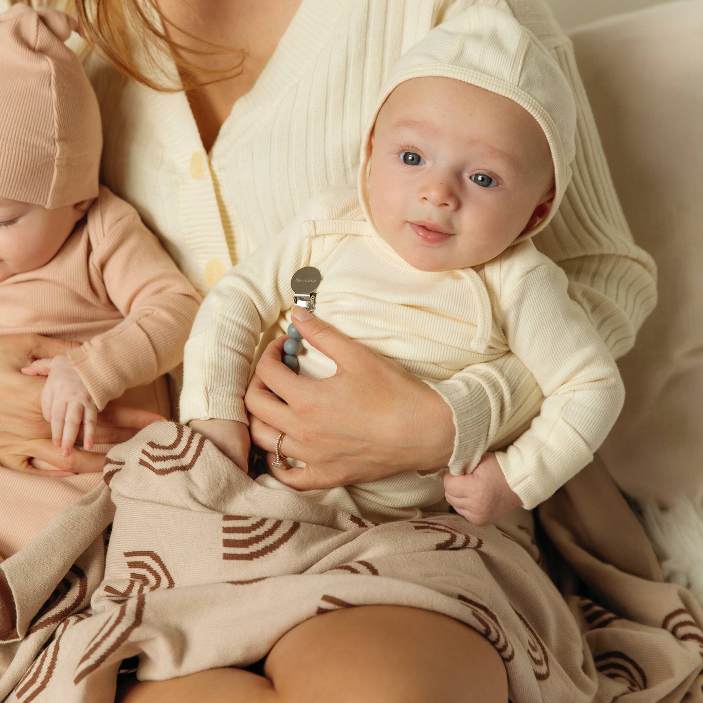Bleu La La - 100% Luxury Cotton Swaddle Receiving Baby Blanket - Rainbow: Brown