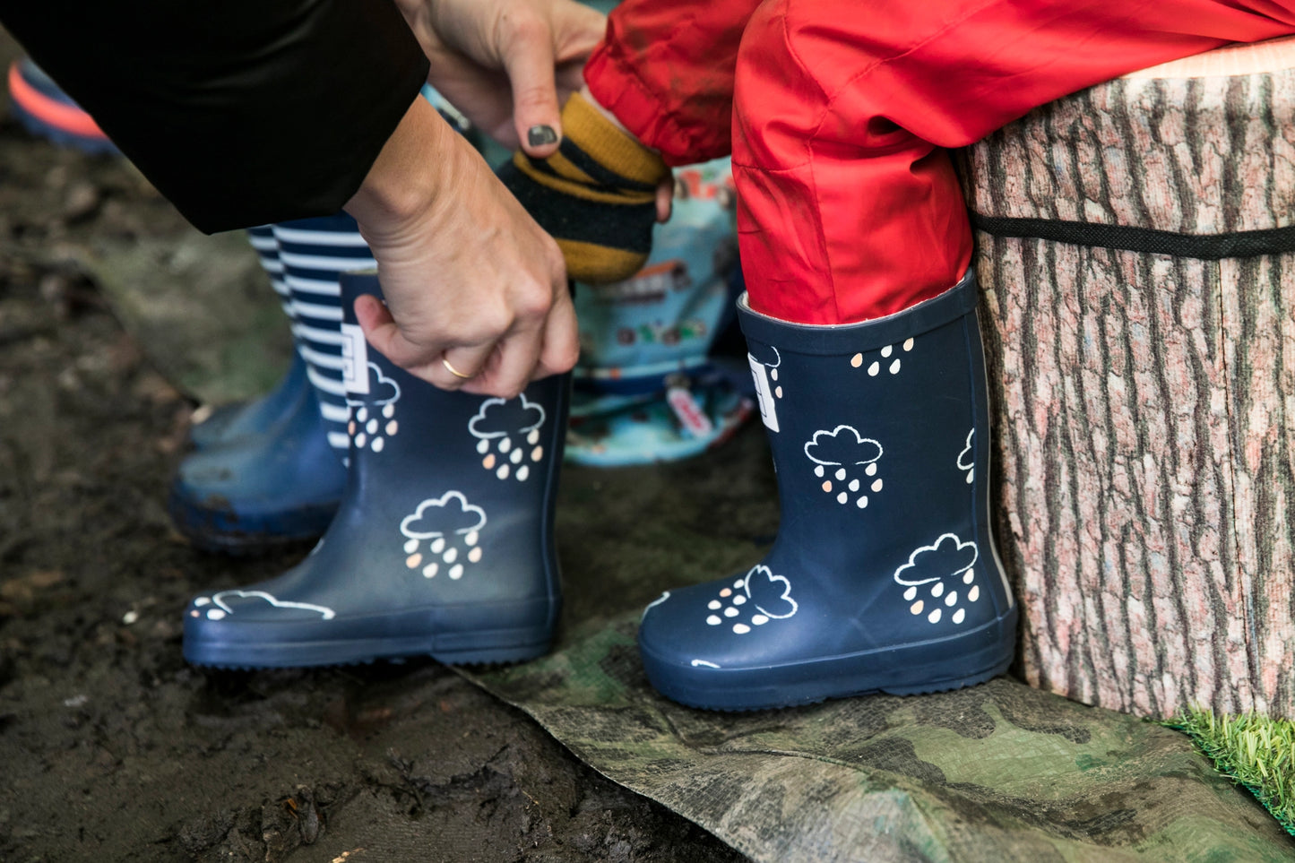 Grass & Air - Colour Changing Rain Boots (Wellies) - Navy