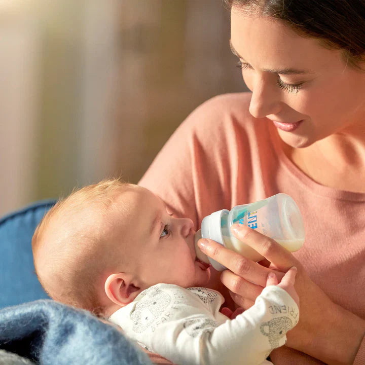 Philips Avent - Anti-Colic Baby Bottle with AirFree Vent Gift Set