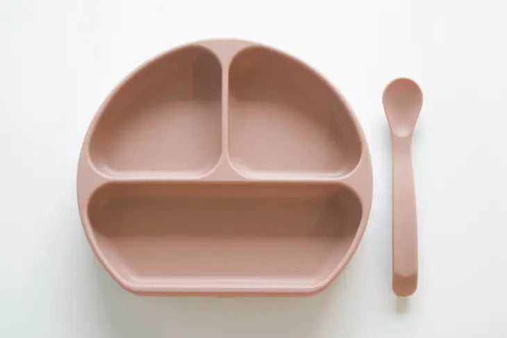 The Saturday Baby - Silicone Suction Plate With Lid and Spoon