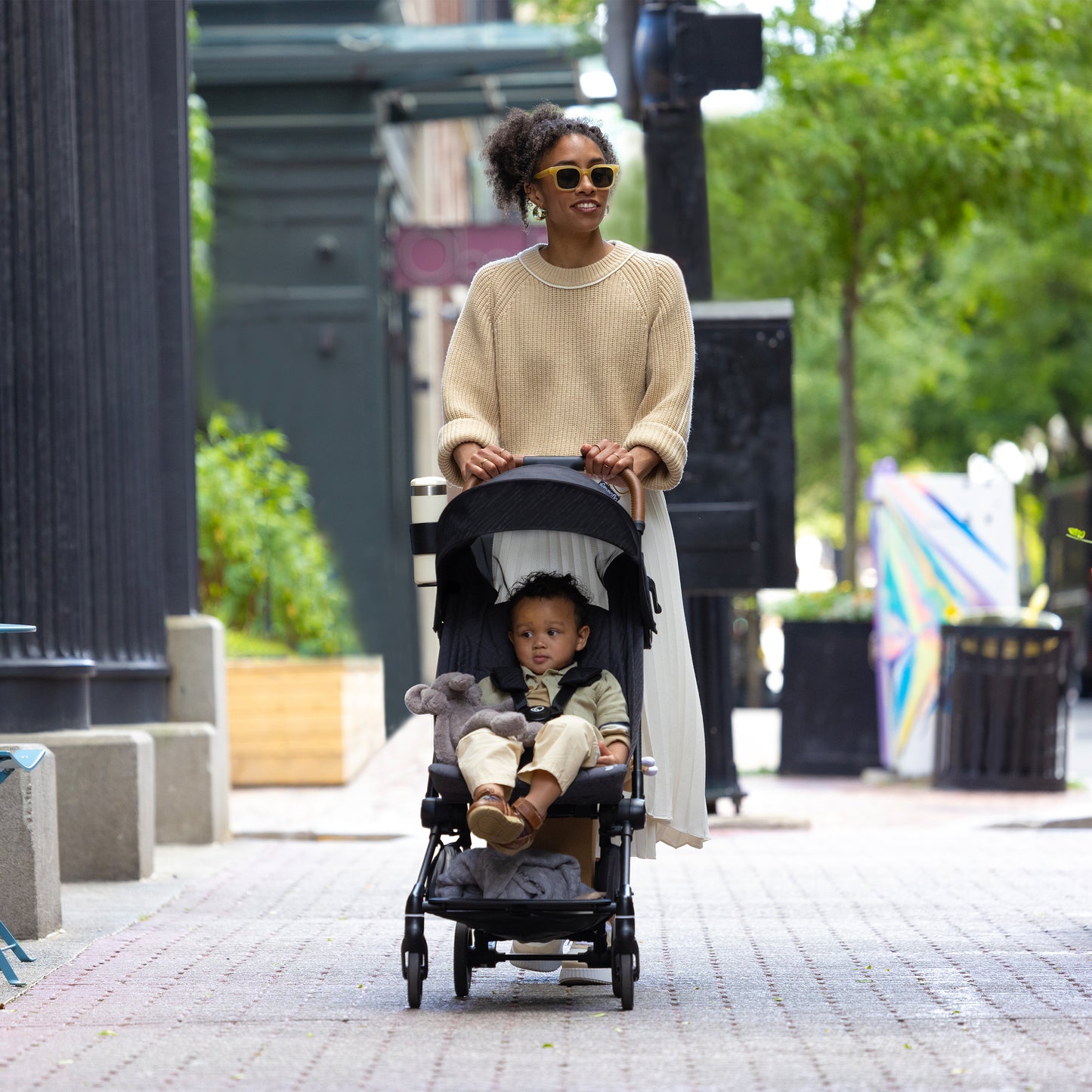 🔥 HOT DEAL🔥 Evenflo - Hummingbird Ultra-Lightweight Carbon Fiber Stroller - Caslon Green