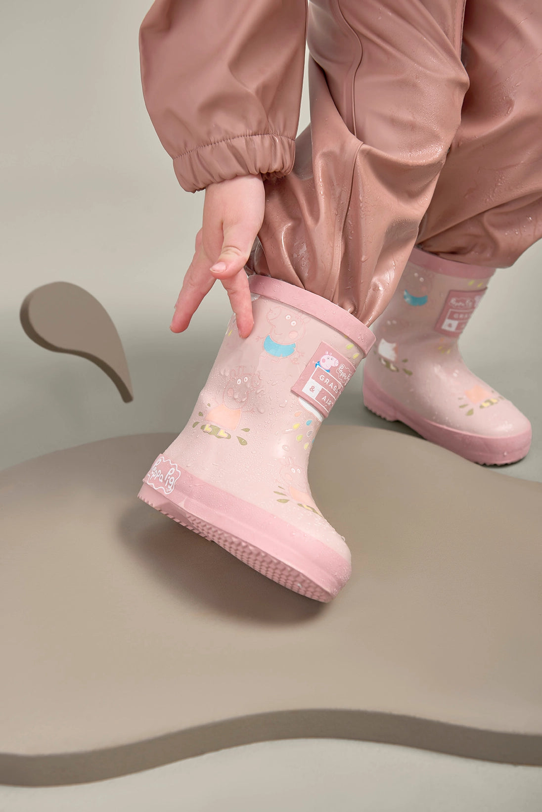 Grass & Air - Colour Changing Rain Boots (Wellies) - Peppa Pig Pink