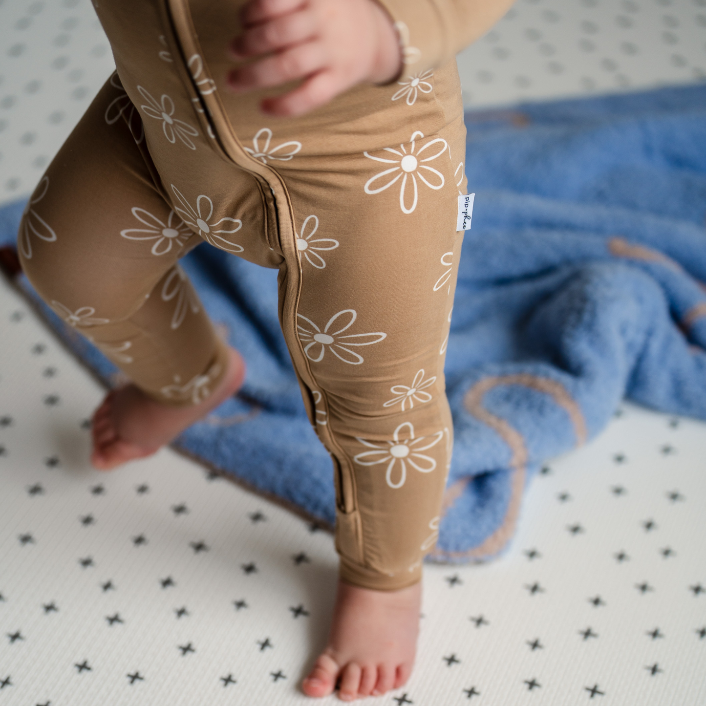 Pip + Phee - Bamboo Footless Sleepers | LE Prints #2: Peach-smiley / 3T