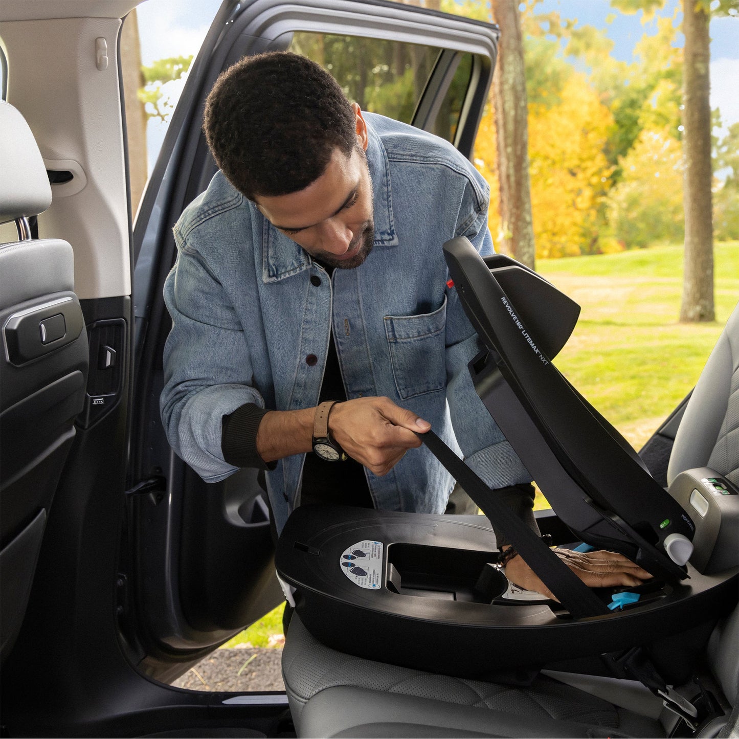 Evenflo - Revolve180 LiteMax NXT Rotational Infant Car Seat (Cinder Gray)