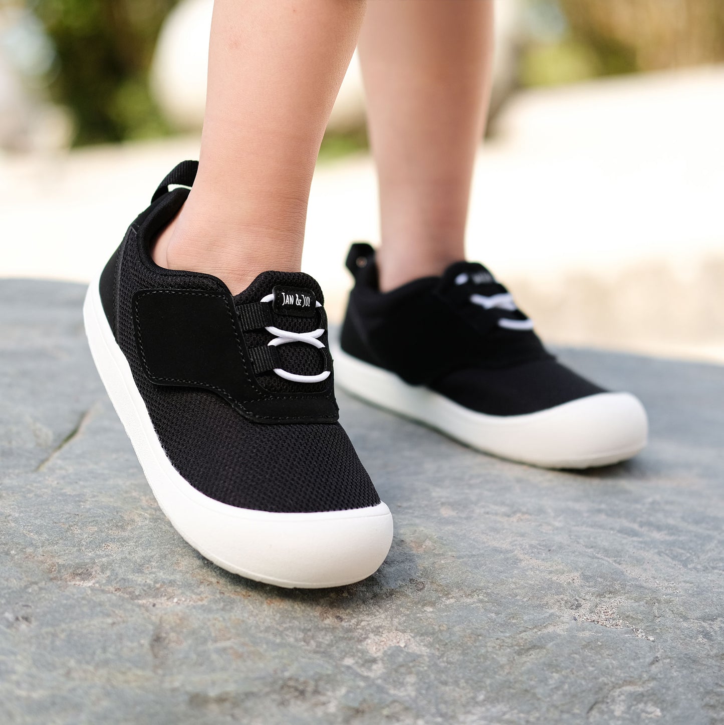 Jan + Jul - Mini-Flyer Toddler Sneakers - Black Tie