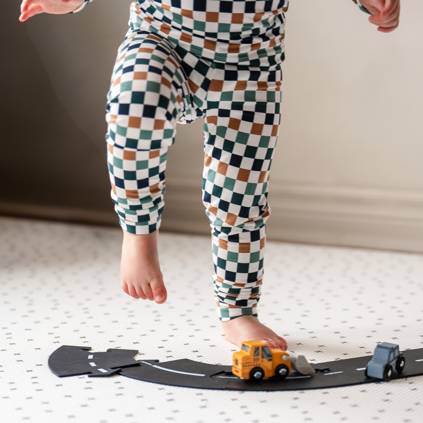 Pip + Phee - 2 Piece Bamboo Sets | LE Prints #4: Multi-check / 4T / Long Sleeves/Long Pants