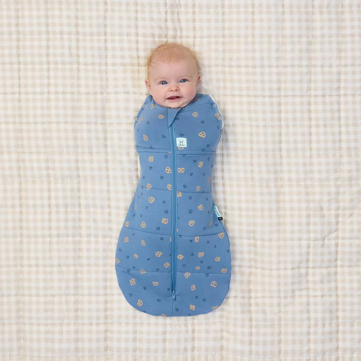 Ergo Baby - Cocoon Swaddle Sack 2.5 Tog - Petite Pretzel