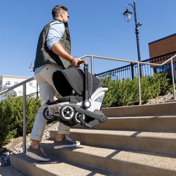 Evenflo - Gold Shyft DualRide with Carryall Storage Infant Car Seat and Stroller Combo (Onyx Black)