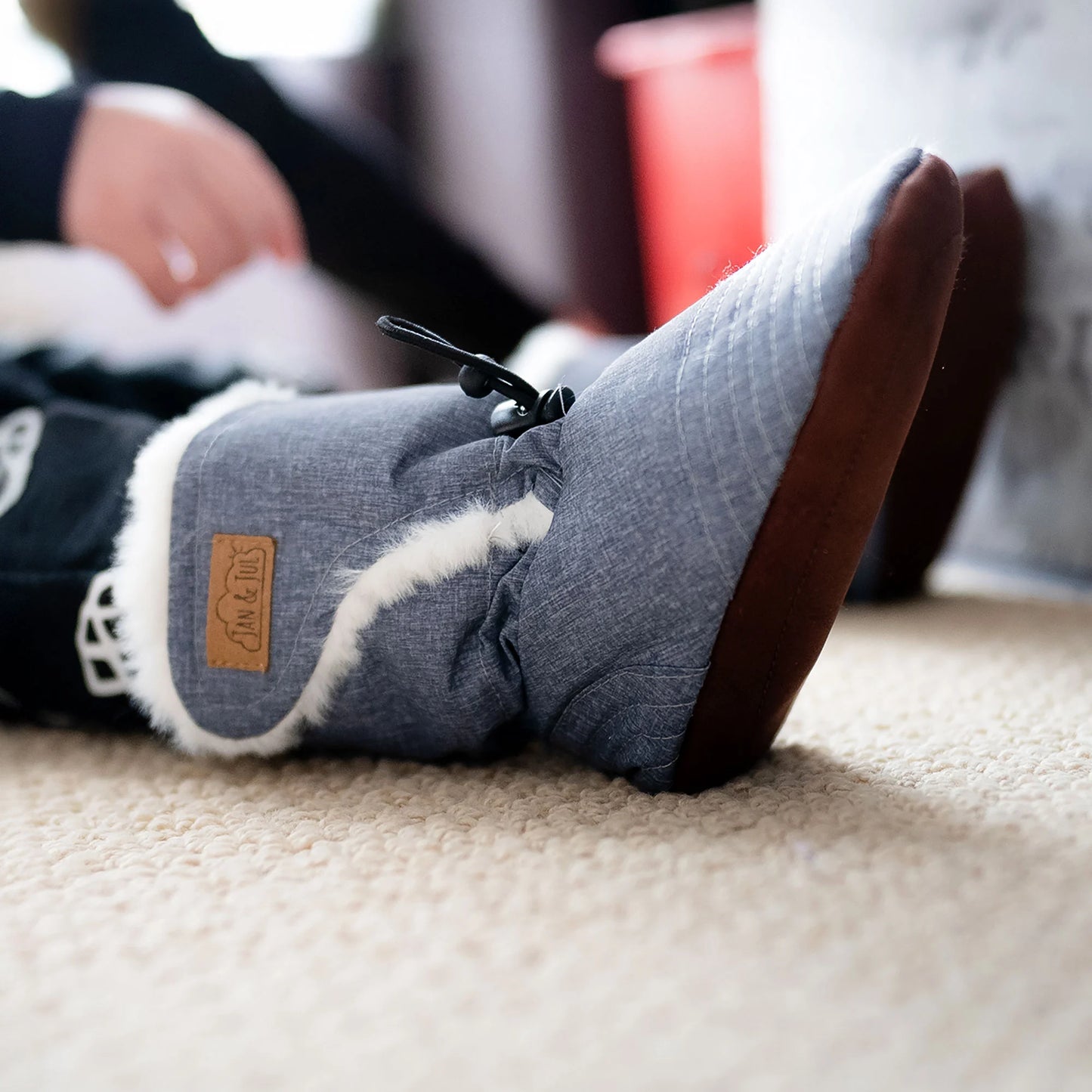 Jan + Jul - Stay Put Winter Baby Booties - Pink Rainbow