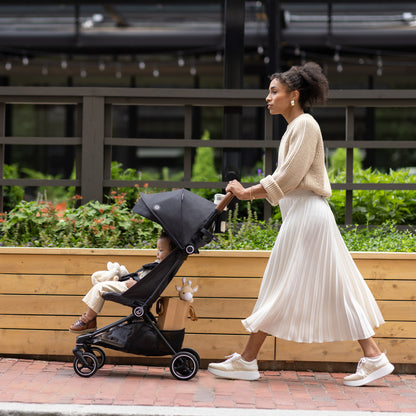 🔥 HOT DEAL🔥 Evenflo - Hummingbird Ultra-Lightweight Carbon Fiber Stroller - Crest Gray