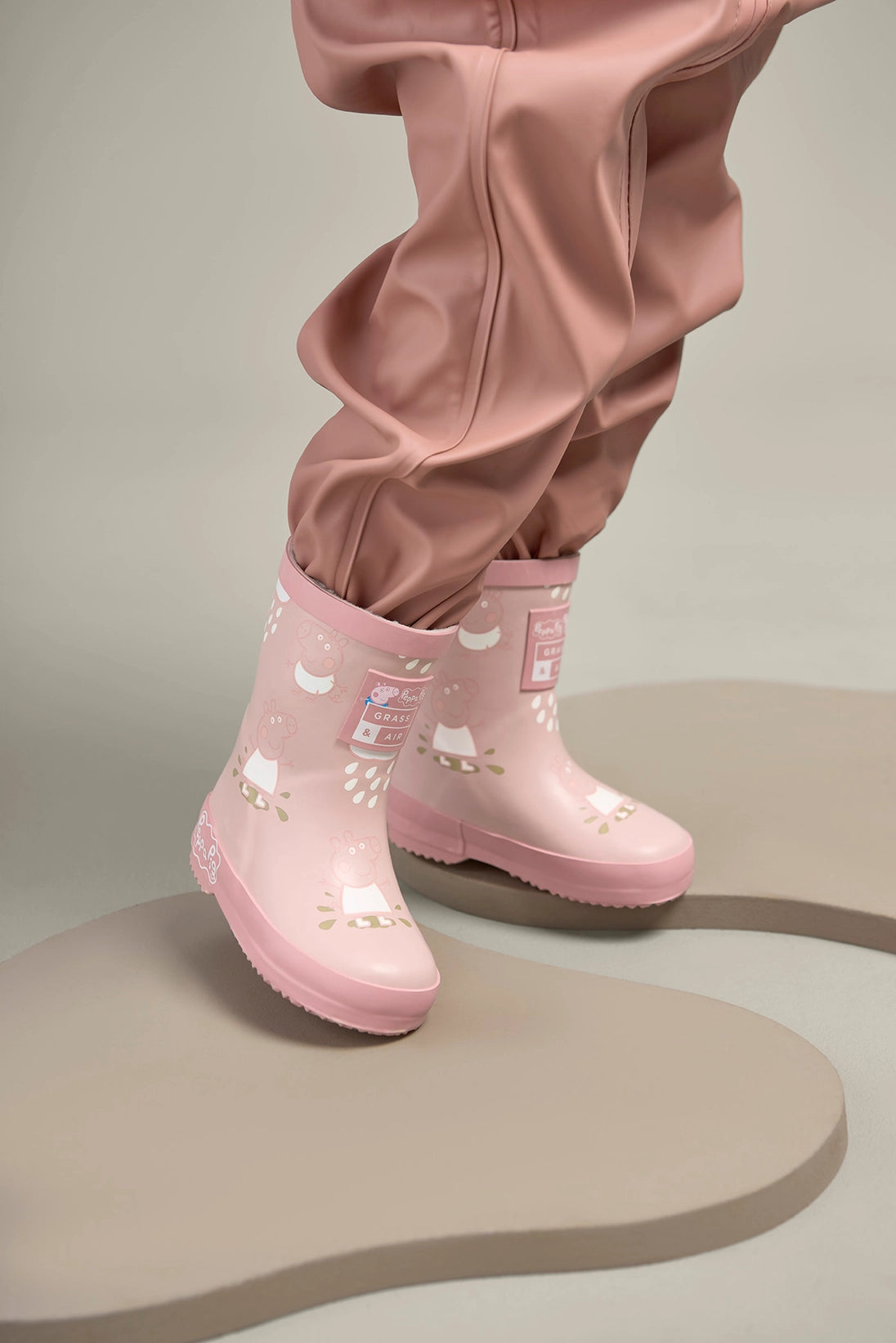 Grass & Air - Colour Changing Rain Boots (Wellies) - Peppa Pig Pink