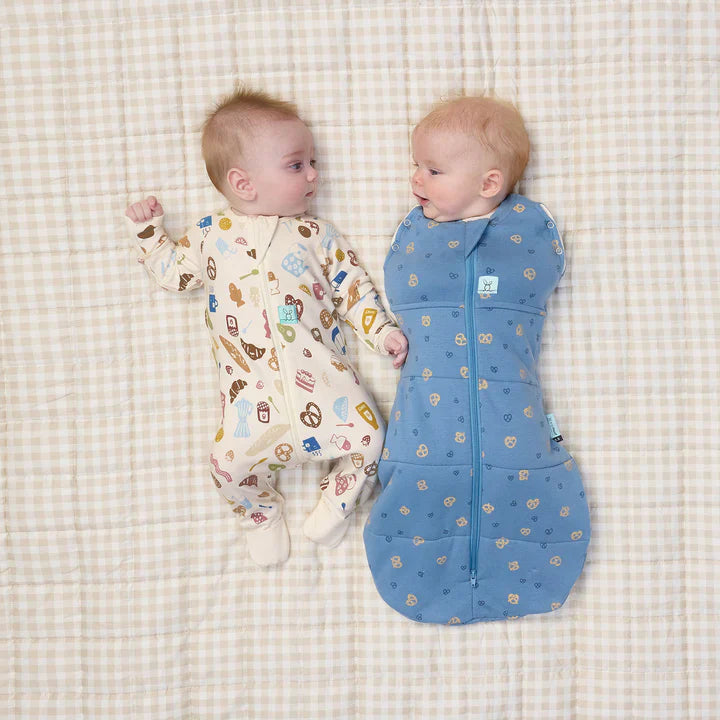 Ergo Baby - Cocoon Swaddle Sack 2.5 Tog - Petite Pretzel