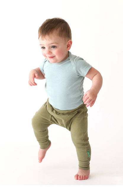 Parade Organics 🛤 Camper Green  - Pants