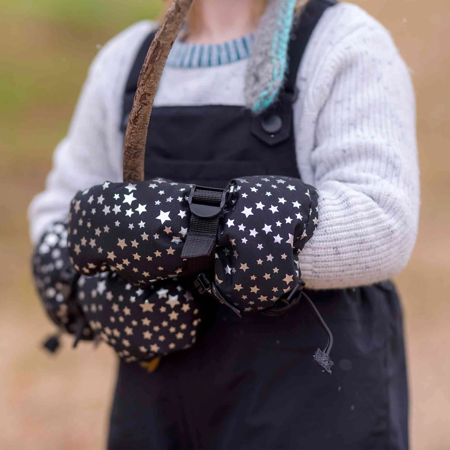 Jan + Jul - Toasty-Dry Waterproof Snow Mittens - Black Star