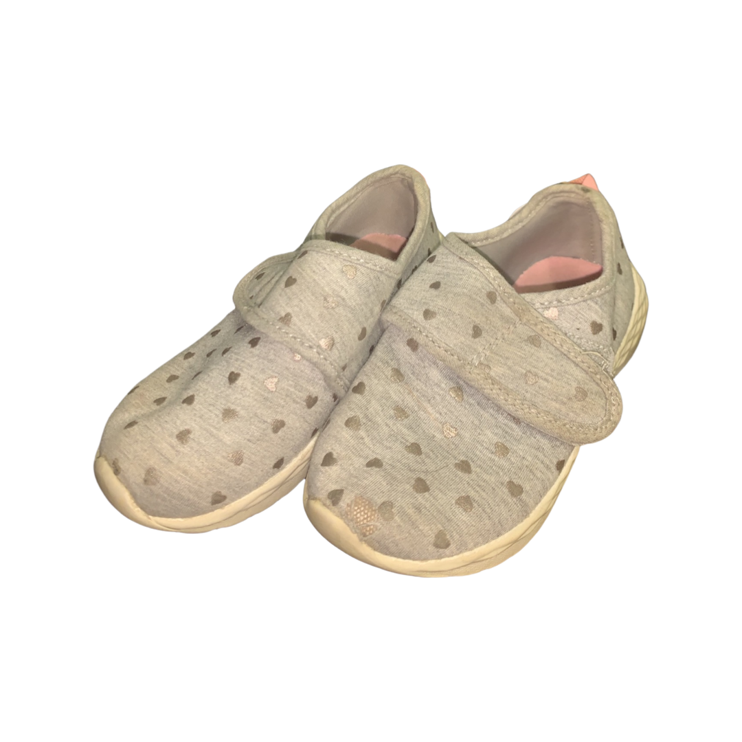 Size 10 - Active Shoe - Carter's (7307885609138)